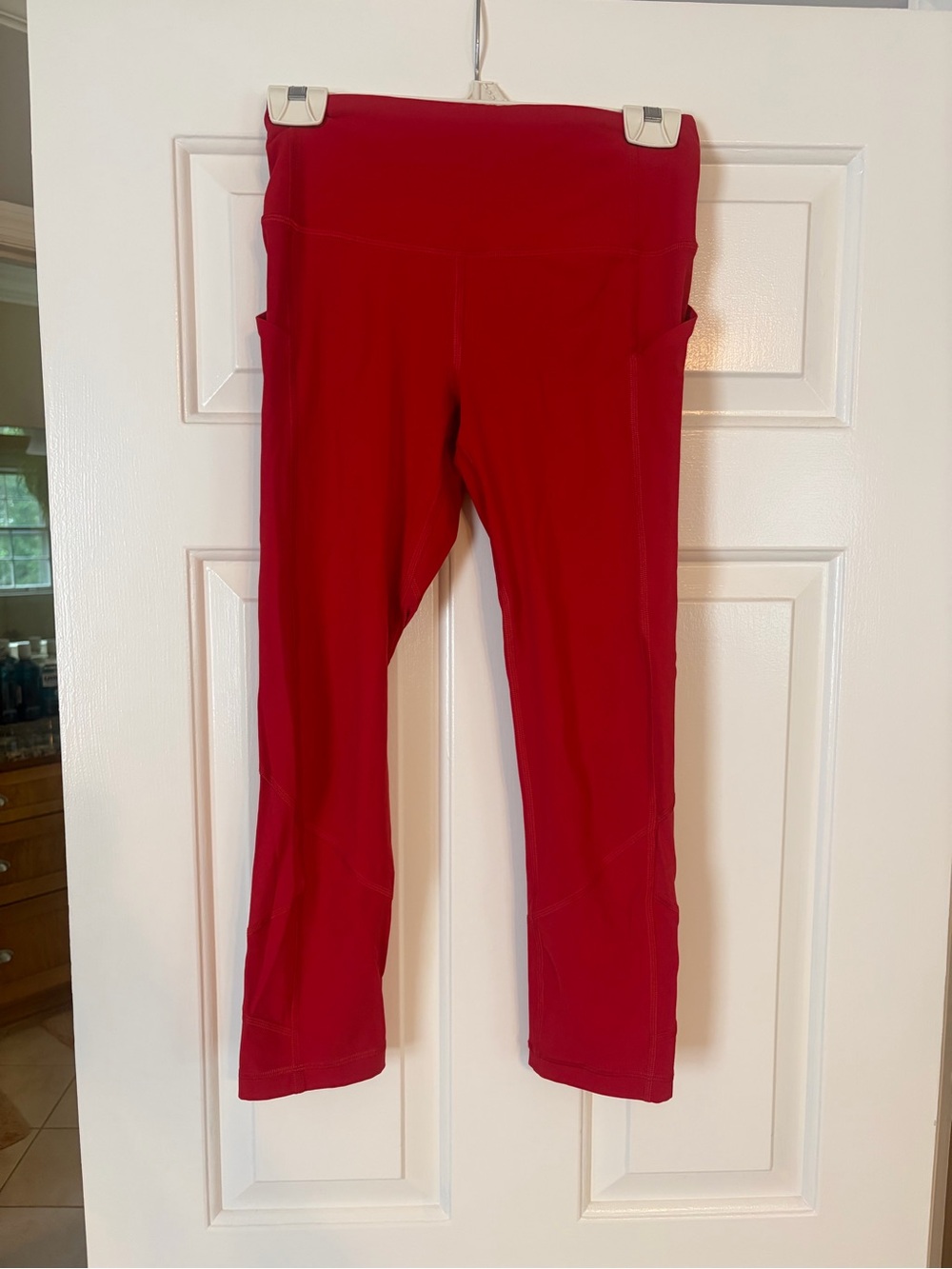 Lululemon Red Capri Active Leggings with Side Pockets